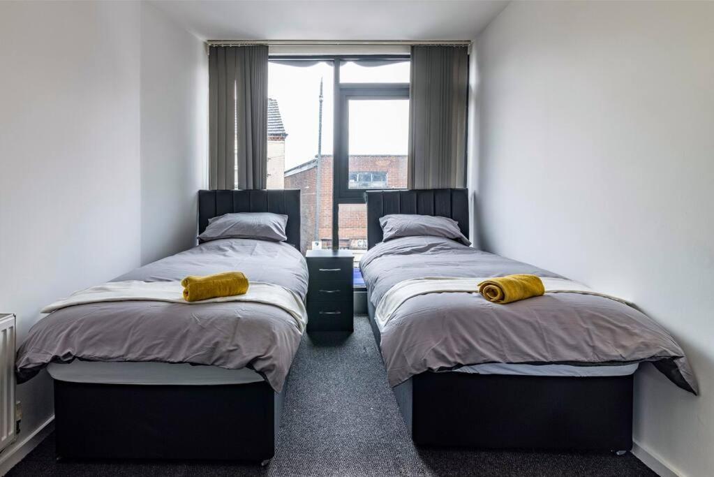 Modern Flat In Eastwood Town Centreアパートメント エクステリア 写真